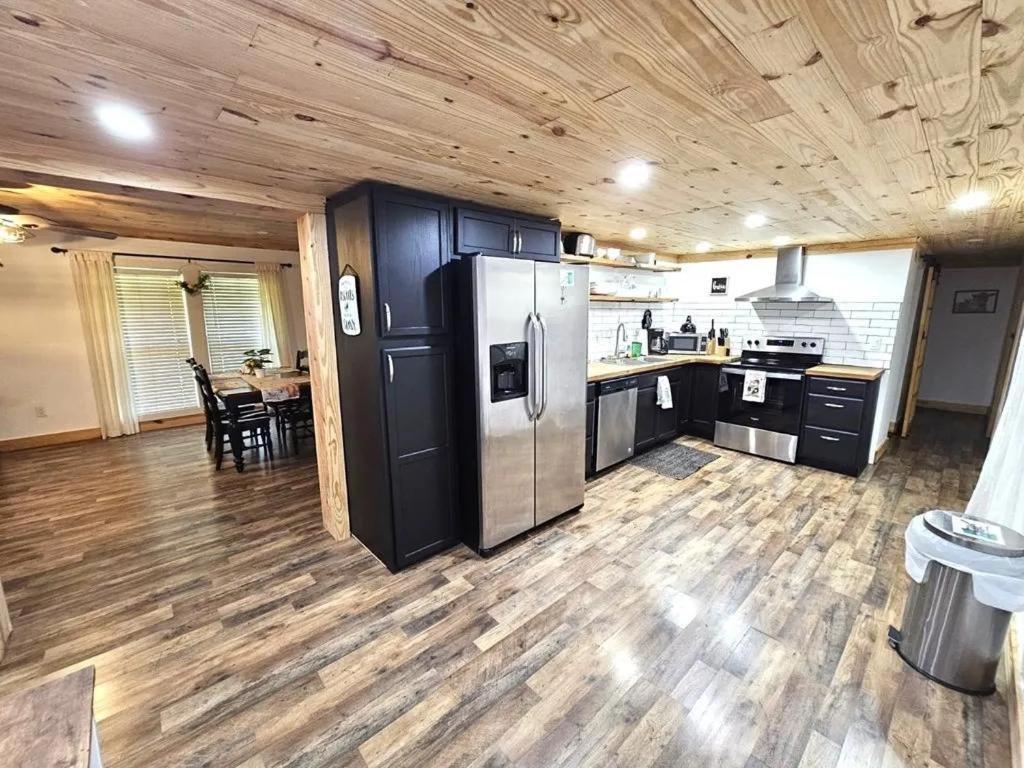 Villa Modern Style, Arcade, Fire Pit, Pet Friendly Pigeon Forge Esterno foto